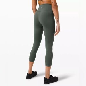 Lululemon capri leggings